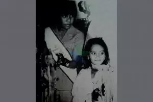 Bocah yang foto bareng Rano Karno ini aktris cilik terbaik era 70-an, intip 11 potret transformasinya