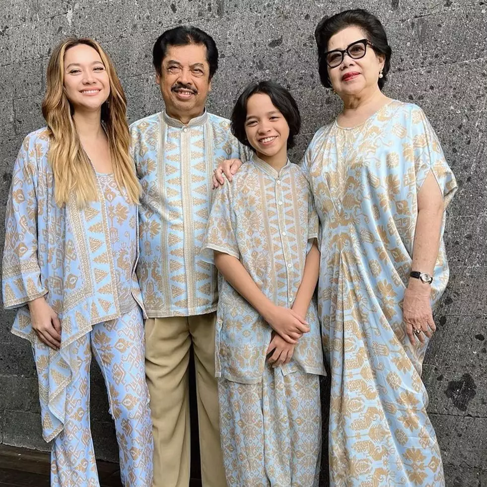 Disebut sudah go public, momen BCL ajak Tiko Aryawardhana rayakan ultah sang ayah ini jadi sorotan