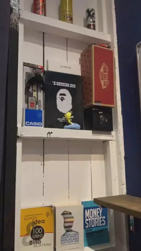 kamar papan kayu jadi ala pinterest © TikTok/@asyrafsud