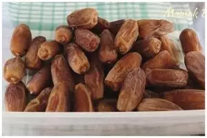 Cara membersihkan buah kurma sebelum dikonsumsi, noda auto luntur dan lebih higienis