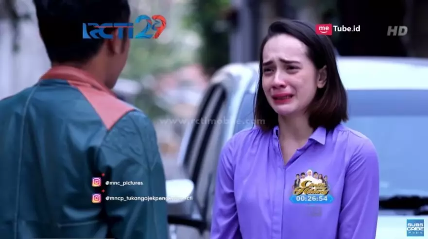 Kekasih Mas Pur kini berhijab © berbagai sumber Kekasih Mas Pur kini berhijab © berbagai sumber