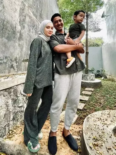 alasan Putri Anne lepas cincin kawin © berbagai sumber alasan Putri Anne lepas cincin kawin © berbagai sumber
