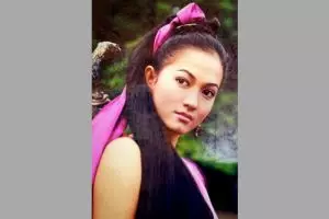 Wanita ini dulu aktris kolosal top kini fokus jadi ibu enam anak, ini 11 momennya saat momong anak