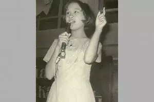 Penyanyi cilik ini kini pilih karier di dunia politik, intip 11 transformasinya yang bikin pangling