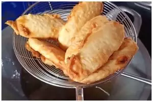 Tanpa tepung beras, ini cara bikin adonan pisang goreng renyah dan tak lengket saat digoreng