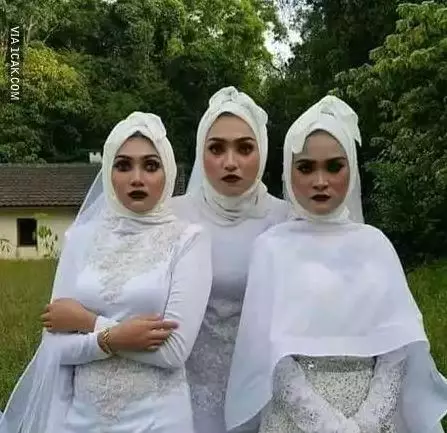 potret kocak orang gagal make up Berbagai sumber