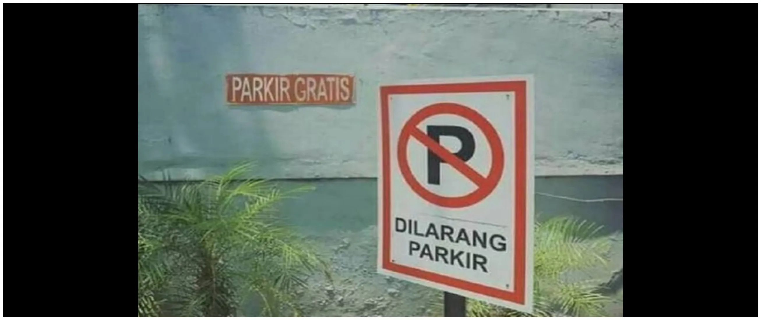 Bikin gagal paham, 11 tulisan kocak di tempat parkir ini bacanya jadi bingung