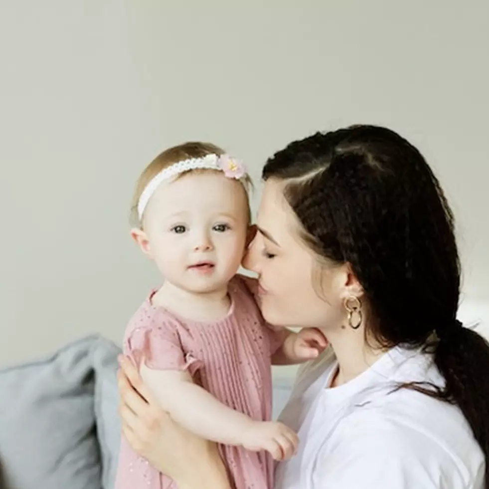 15 Arti mimpi melahirkan anak perempuan menurut psikologi, bisa jadi isyarat keberuntungan