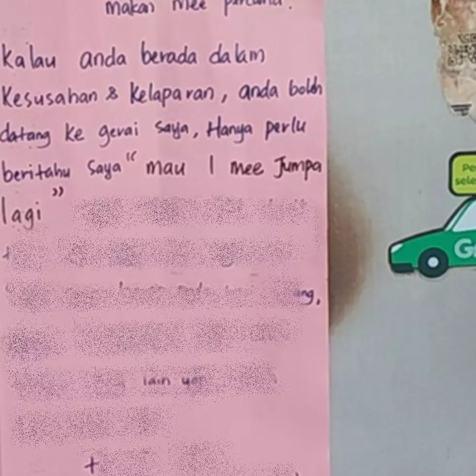 Sediakan makanan gratis selamanya bagi orang tak mampu, pria ini tulis pesan haru di spanduk dagangnya