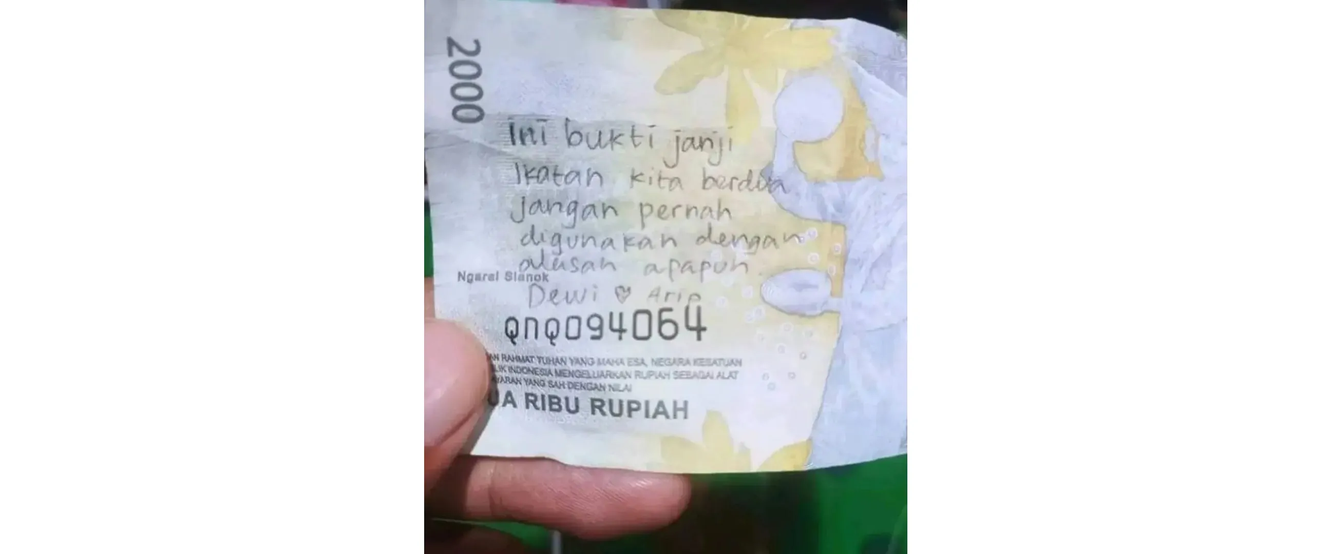 Serasa notebook, 11 potret tulisan lucu di uang kertas ini isinya nyeleneh pol