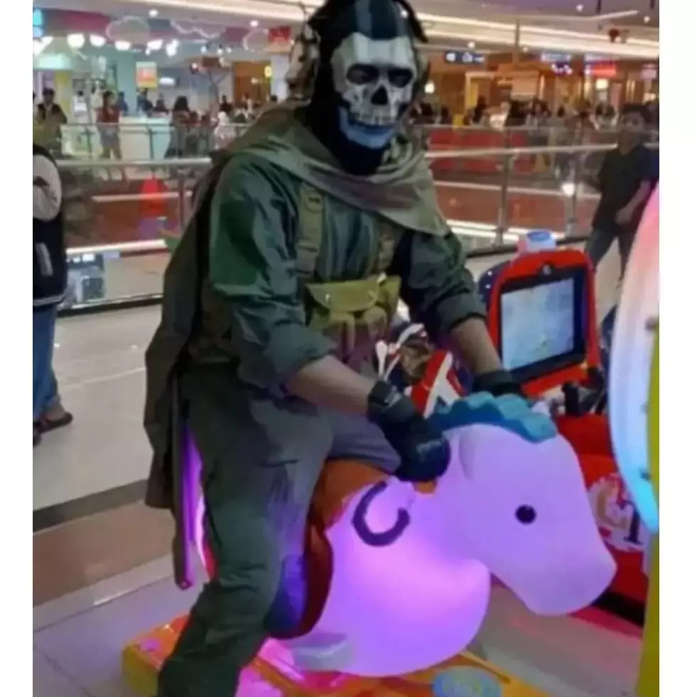 11 Potret orang gabut di mall ini ngaco abis, emang kenapa ya?