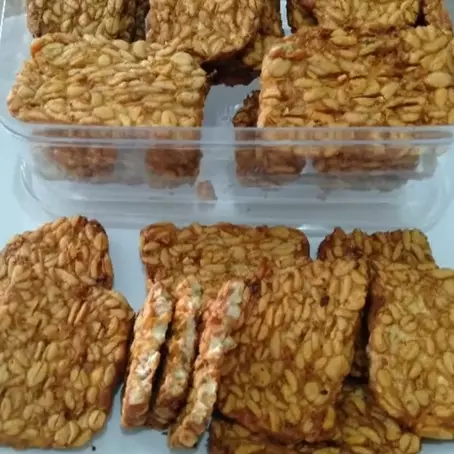 Tanpa tepung, begini trik membuat tempe goreng yang renyah tahan lama dan bumbu meresap sempurna