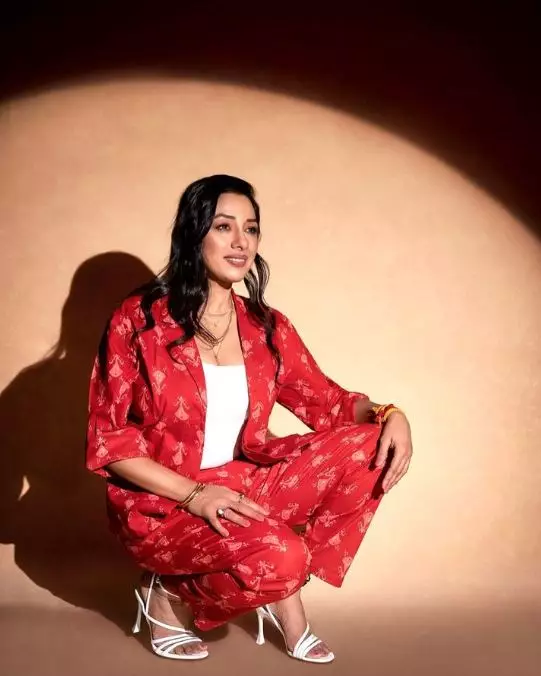 gaya modis Rupali Ganguly di dunia nyata © 2023 brilio.net gaya modis Rupali Ganguly di dunia nyata © 2023 brilio.net