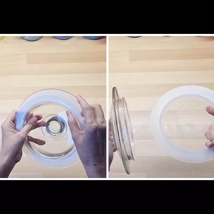 Tanpa bantuan alat, ini cara lepas karet seal kedap udara di tutup toples kaca agar mudah dibersihkan