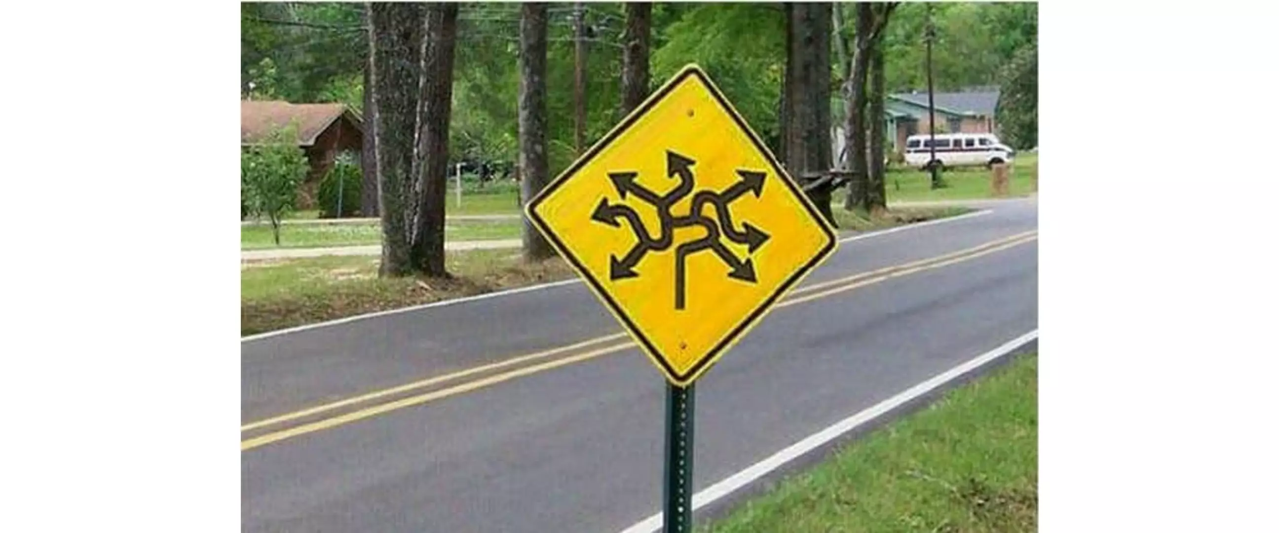 Nyusahin orang, 11 papan petunjuk jalan kocak ini bikin pengendara jadi sering tersesat