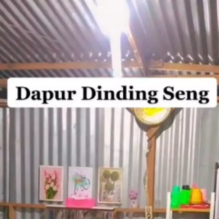 7 Potret dapur dinding seng tanpa kitchen set, buktikan kerapian sedap dipandang bukan soal kemewahan