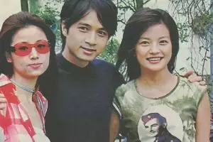 Cowok incaran para gadis di serial Kabut Cinta kini jadi hot daddy, ini 11 potretnya momong anak