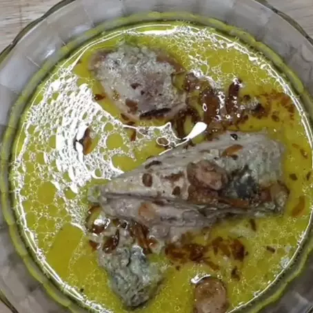 Tanpa santan, ini cara bikin opor ayam yang gurih, kental, dan menggugah selera