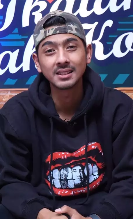 arya saloka beri klarifikasi usai unggah video pamit © berbagai sumber