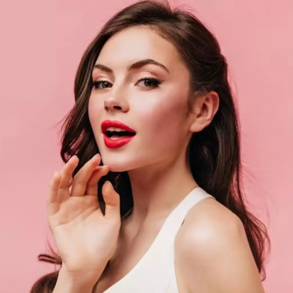 Nggak perlu beli, ini cara bikin lip tato sendiri di rumah cuma pakai 1 bahan dapur