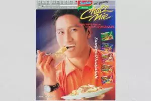 Bintang iklan mi instan ini dulu presenter top kini pilih hijrah, intip 11 transformasinya