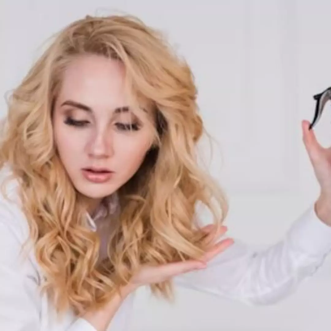 Antiapek dan tetap fresh, begini trik membuat hair parfume hanya dengan 2 bahan alami