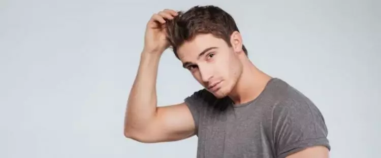 Cara bikin rambut pria autolembut dan berkilau ini cuma butuh 3 bahan dapur, atasi kasar dan kusut