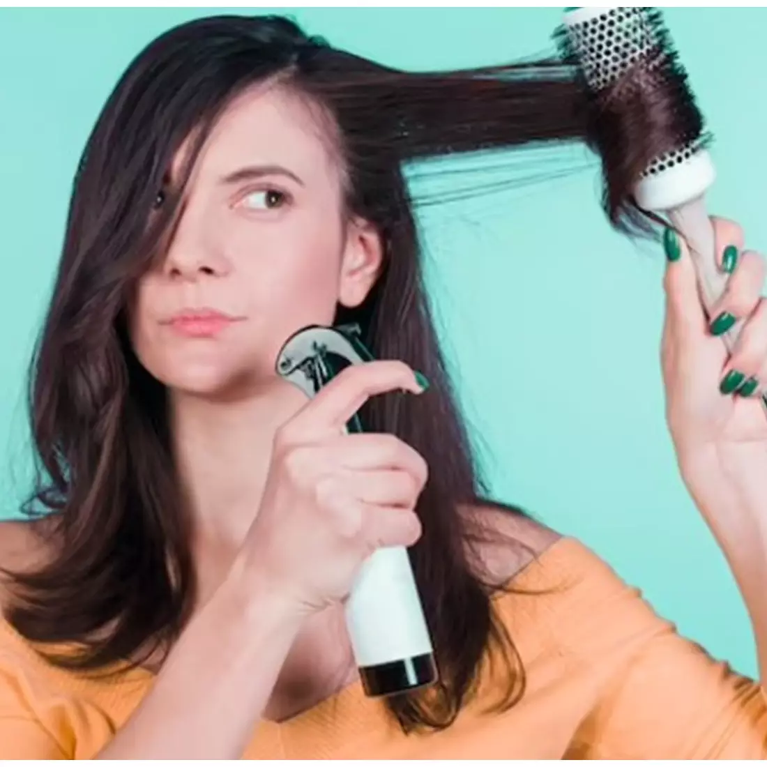 Bisa sendiri di rumah tanpa perlu ke salon, ini 7 cara blow rambut agar hasilnya cantik bergelombang