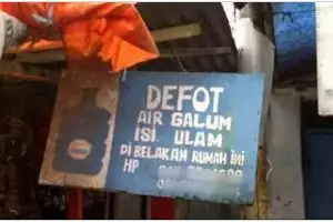 11 Tulisan lucu penjual air galon isi ulang, penampakannya bikin garuk-garuk kepala