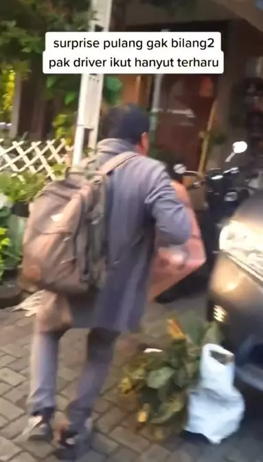 Momen haru pria mudik diam-diam Instagram Momen haru pria mudik diam-diam Instagram