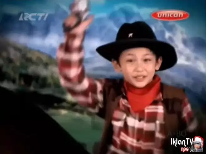 Model cilik di iklan permen jadul © berbagai sumber