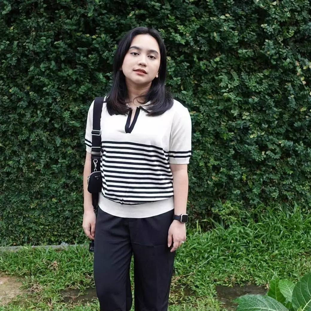 Pemeran Candy sering pakai baju kasual di keseharian, intip 11 potret anggunnya dalam balutan dress