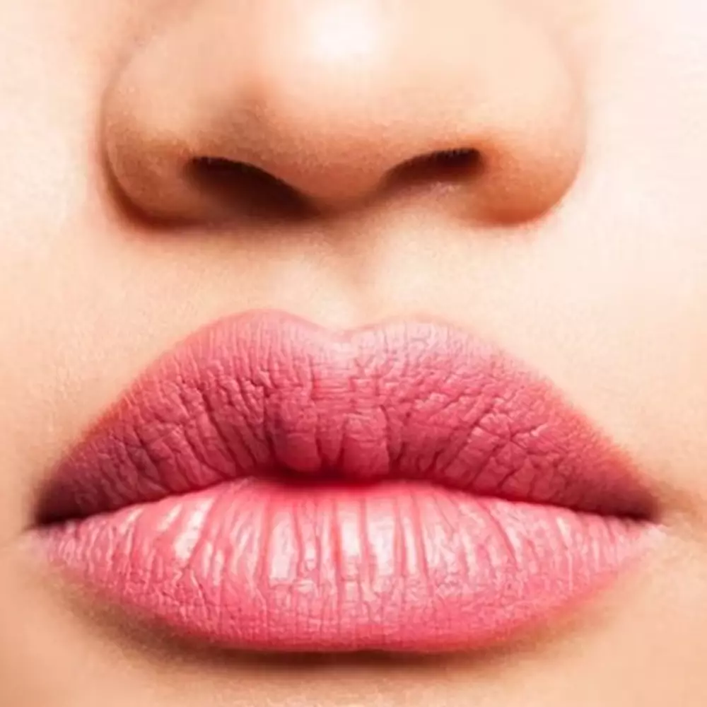 Tetap on point seharian tanpa reapply, ini 7 cara agar lipstik tidak mudah luntur