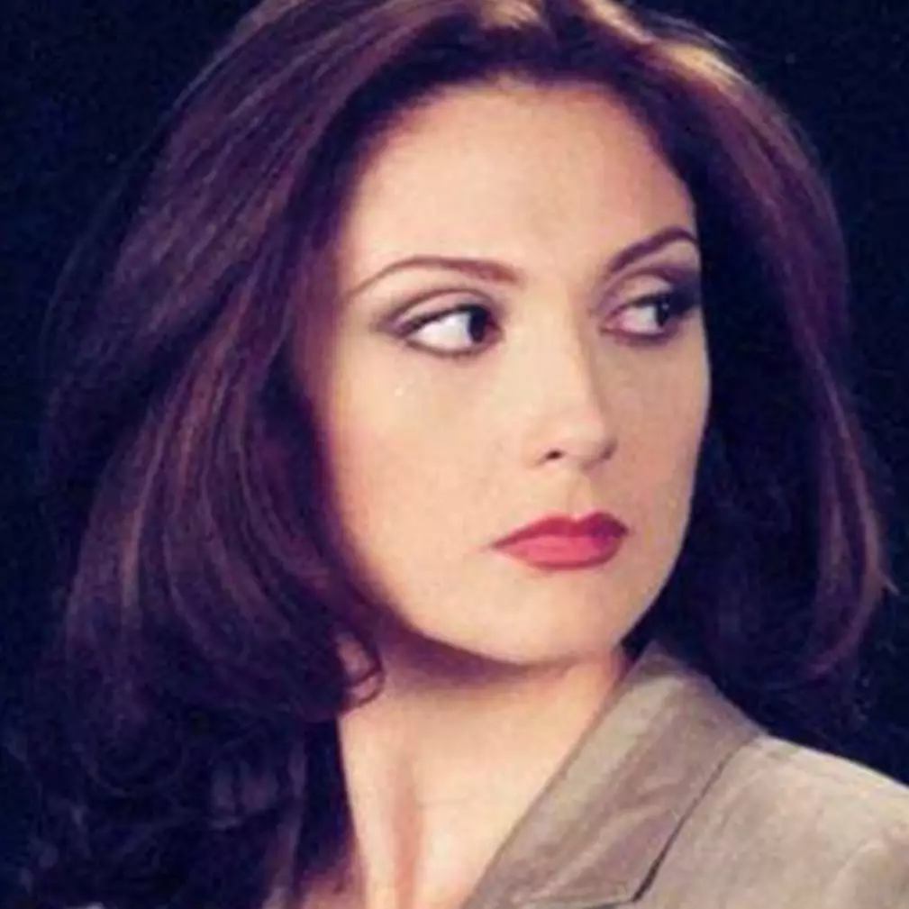 Ingat Fedra si antagonis di Rosalinda? Intip 11 transformasinya yang masih awet muda di usia 46 tahun