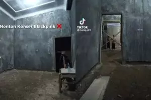 Ruang kosong penuh debu ini disulap jadi kamar tidur mewah bertemakan Blackpink, estetik abis