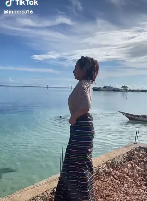 potret gaya sederhana indah permatasari di keseharian © berbagai sumber potret gaya sederhana indah permatasari di keseharian © berbagai sumber