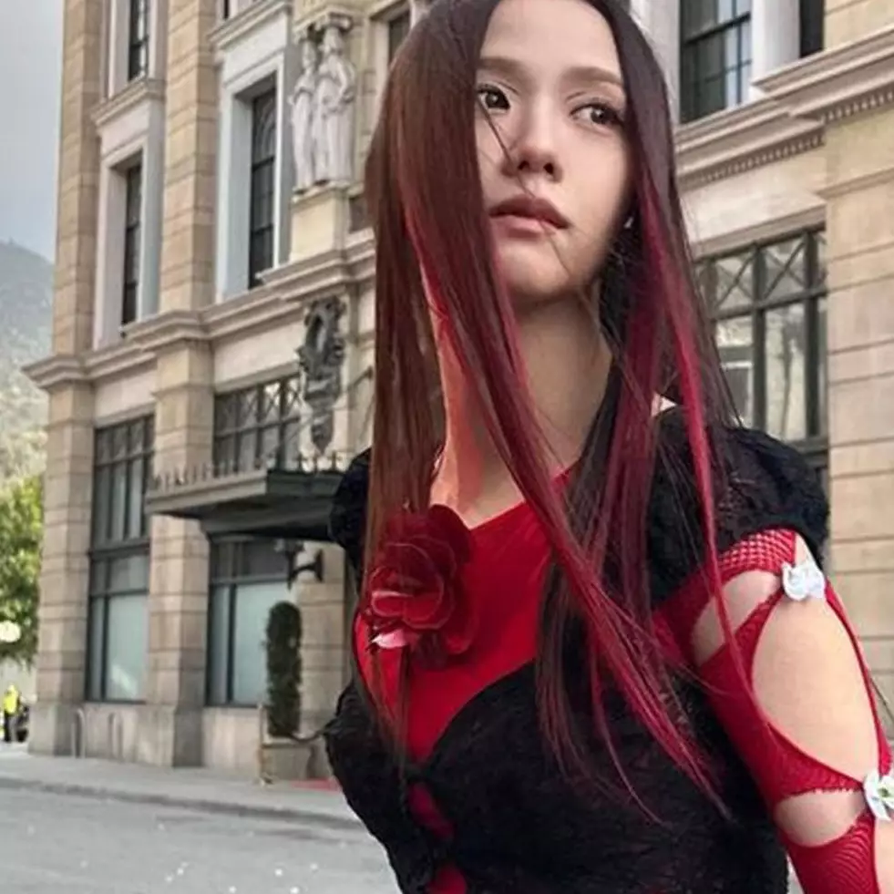 Miliki wajah cantik paripurna, intip 5 rahasia perawatan ala Jisoo Blackpink