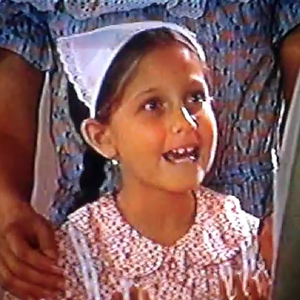 Si petani cilik teman Dulce Maria di Carita de Angel kini jadi aktris top, ini 11 potret terbarunya