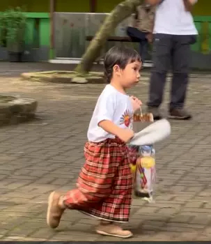 Andien pilih rayakan ultah anak bungsu dengan pesta ondel-ondel © 2023 brilio.net