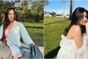 Sama-sama raih gelar cumlaude, ini 7 beda gaya Beby Tsabina dan Yoriko Angeline saat wisuda