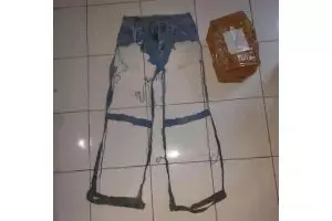 Tidak biasa, 11 potret kocak desain celana ini malah bikin gagal estetik parah