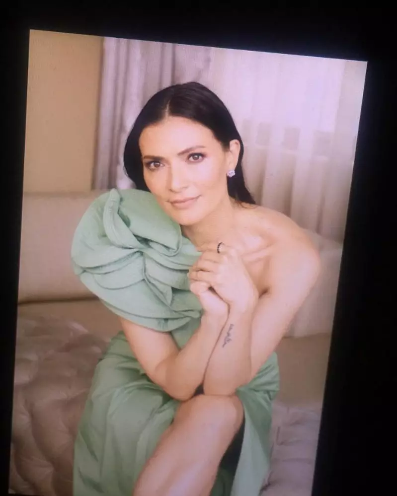penampilan Betty di keseharian berbagai sumber penampilan Betty di keseharian berbagai sumber