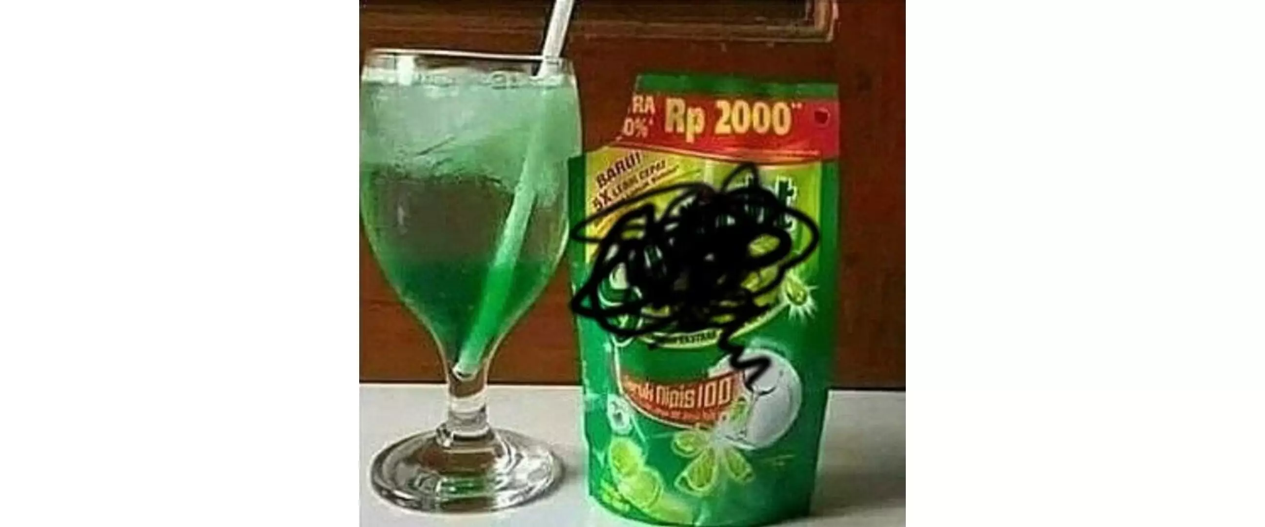 Absurd parah, 11 potret kocak minuman ala masyarakat Indonesia ini bikin ketawa lemas