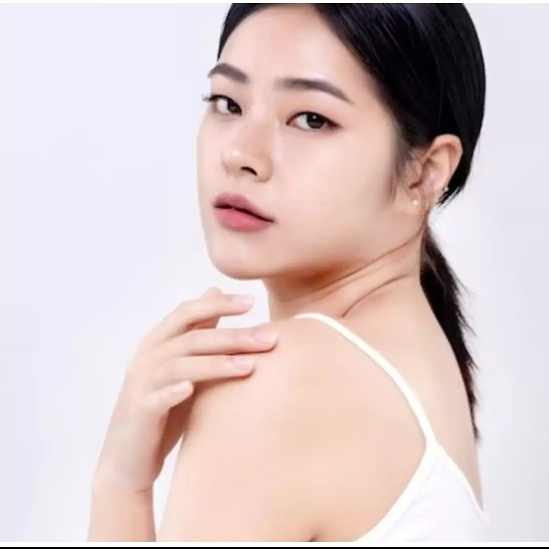 Trik bikin wajah berkilau ala glass skin hanya pakai krim dari 3 bahan dapur