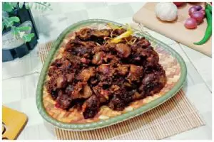 Tanpa diungkep, ini trik masak hati ampela goreng agar bumbu meresap dan minyak tak meletup