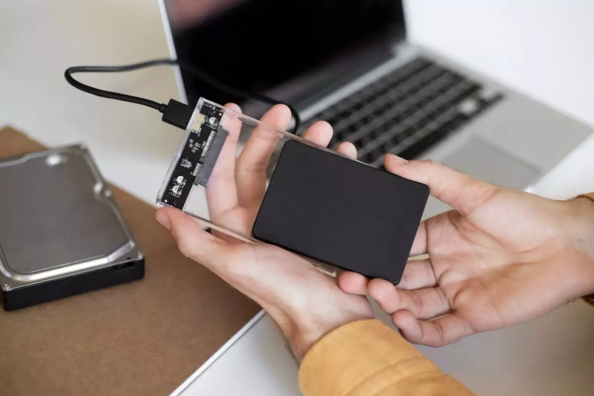 Tanpa aplikasi tambahan, begini cara mudah mengetahui performa SSD dan HDD di laptop dan PC