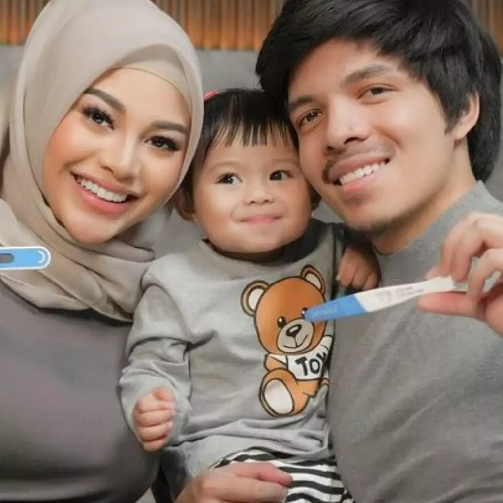 Teka-teki terjawab, intip 7 momen Aurel Hermansyah dan Atta Halilintar umumkan kehamilan anak kedua
