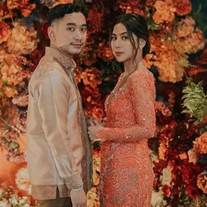 11 Momen lamaran Adinda Thomas pemain KKN Desa Penari dan Raka Akmal, bahagia pamer cincin tunangan