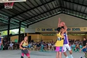 Ada-ada saja, 11 potret kocak saat bermain basket ini bikin penonton kabur ketawa