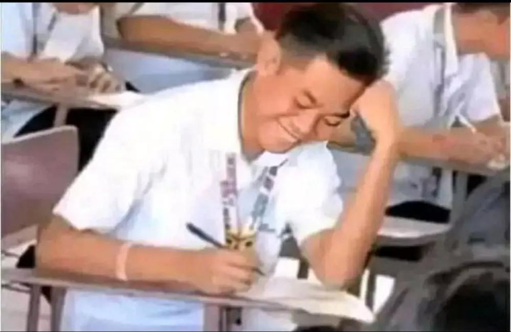 potret kocak kelakuan pelajar saat ujian © berbagai sumber potret kocak kelakuan pelajar saat ujian © berbagai sumber